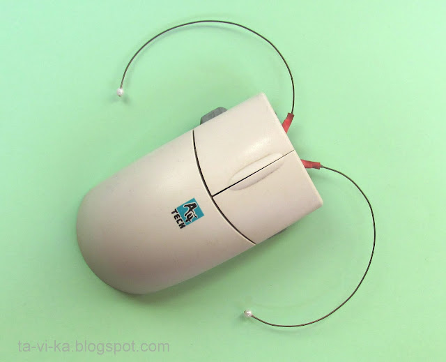 Робот-жук из компьютерной мышки
