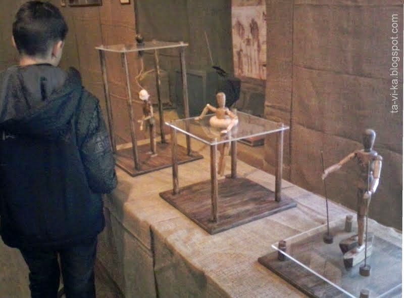 Выставка механизмов Леонардо да Винчи в музее